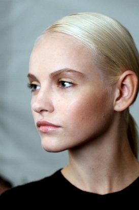 Тенденции макияжа с модных показов весна 2012