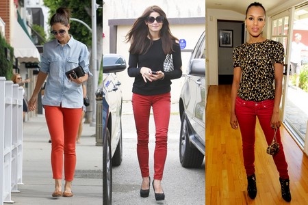 Как и с чем носить красные джинсы