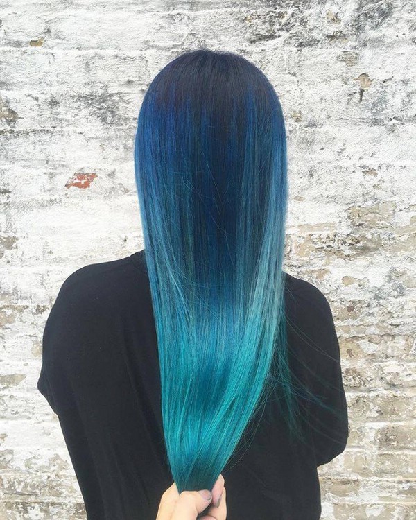Синий оттенок волос